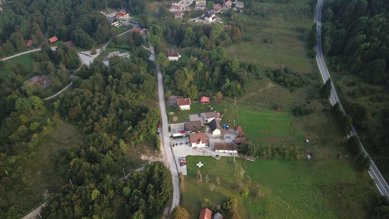 House Pox 2 Hotel Plitvička Jezera Exterior foto